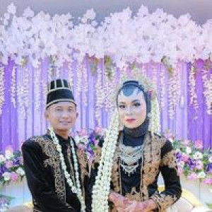 Leni Merisa profile icon