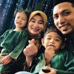 Siti Khatijah profile icon