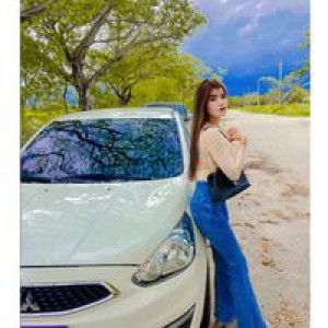 Toon Natacha profile icon