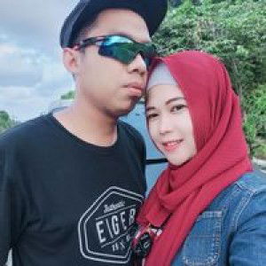 Desy Anita S profile icon