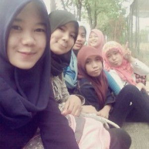 Leni Pebriani profile icon