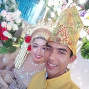 Eshi Afrianis profile icon