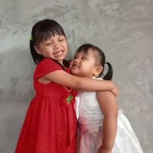 Hasniar Embong Bulan profile icon