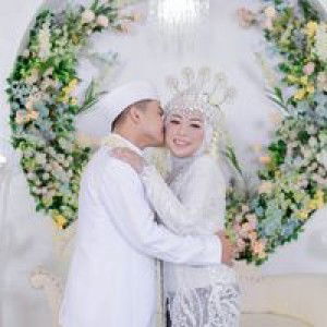 Ade Ayi Wakiah profile icon