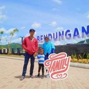 Ariyanti profile icon