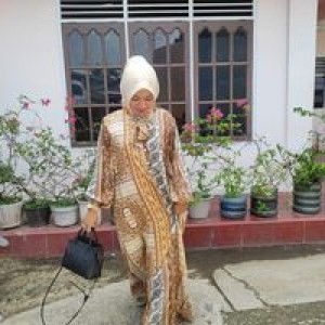 Sri Wahyuni profile icon