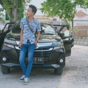 Desta Pratama profile icon