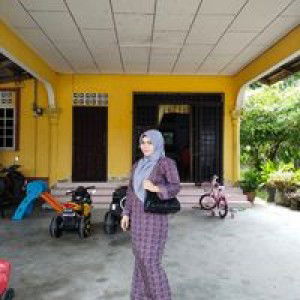 Cik Ain Ismail profile icon