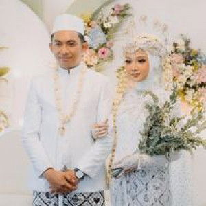 Renny Hardian Sanita Sari profile icon