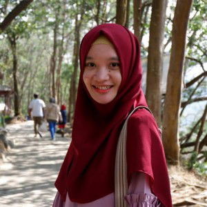 Intan Suciati profile icon