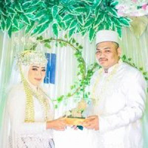 Sri Gunawati Dewi profile icon