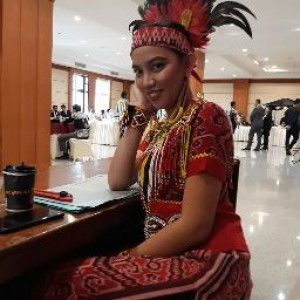 Christin Charolin profile icon