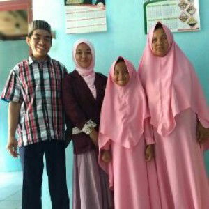 Anis Sarofah Maesaroh profile icon