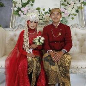 Khoirun Nisak profile icon