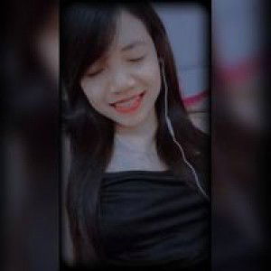 Indah Sari profile icon