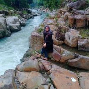 Ida Noviana profile icon