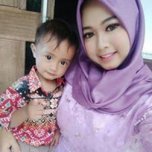 Novi Triyani profile icon