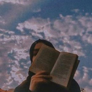 Nur Aprilita profile icon