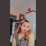 Dina Apriyani profile icon