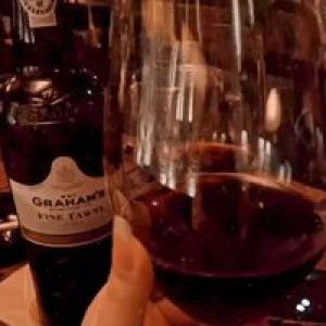 Nur cahyani profile icon