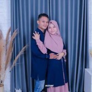 Silviani Dewii profile icon