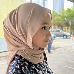 Bella Rosely profile icon