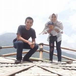 Santi Prasetyarini profile icon