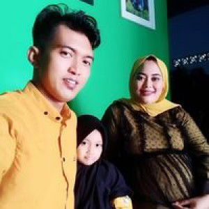 Delfi Pebriliani profile icon