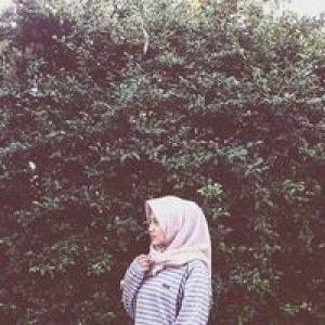 Wulan Daniar profile icon