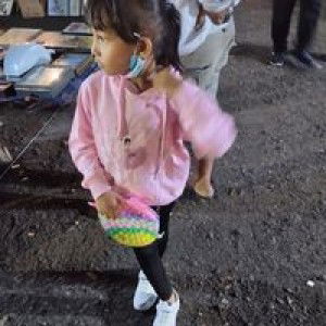 Siti Nuraenii profile icon