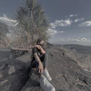 Aun Anuthida profile icon