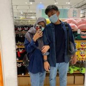 Azharani Anwar profile icon