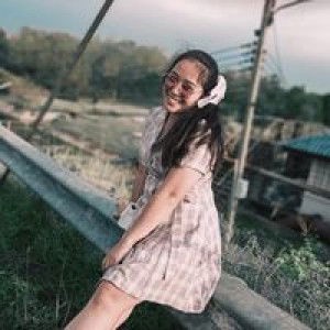 ห๊ะ แนน. profile icon