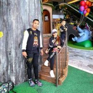 Laila Saharuddin FL profile icon