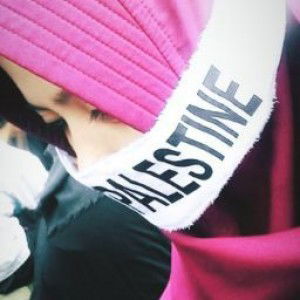 Putri Indah profile icon