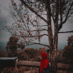 elis aziz profile icon