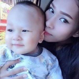 พลอย พลอย profile icon