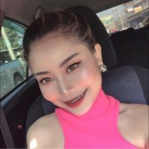 Apinya Daowruang profile icon