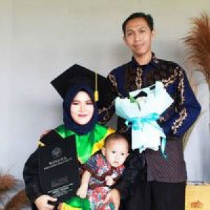 Siti Malikhatun profile icon