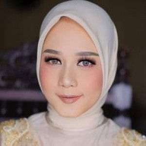 Lis Danira profile icon