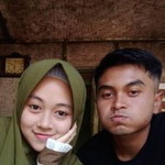 Siti Nuryeni profile icon