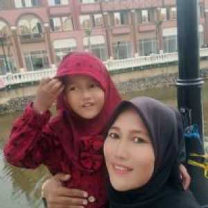 Alika Khoirunnisah profile icon