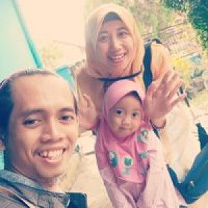 Riri S. Kurnia profile icon