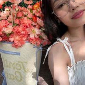 Moon Aryen profile icon