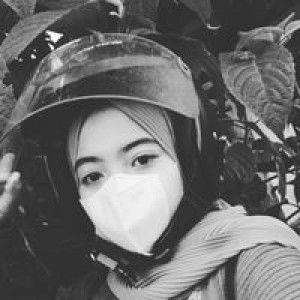 Dwi Mariani profile icon