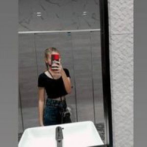 โลกสี ดำ profile icon