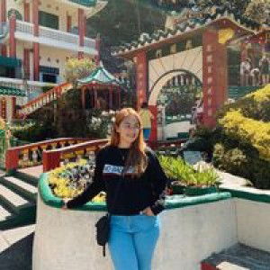 Chesca Fernandez profile icon