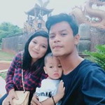 Ratna Riana profile icon
