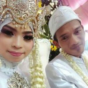 Eni Yulia profile icon