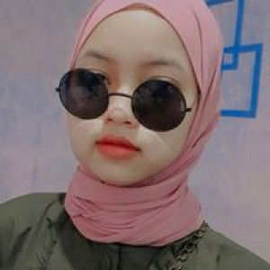 Dwi Atika ZulFaning Tias profile icon